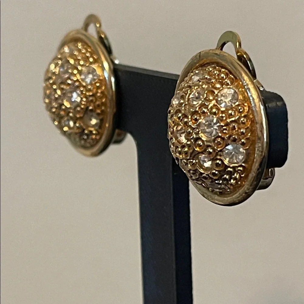 Vintage Nina Ricci Swarovski Crystal Textured Domed Clip-on Earrings - Picture 8 of 9